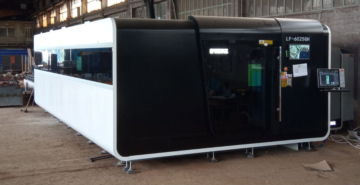 Our new laser cutting machine, the GWEIKE LF6025GH